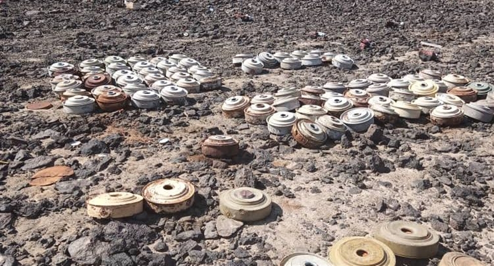 انتزاع عشرات الالغام في "باب المندب" بتعز