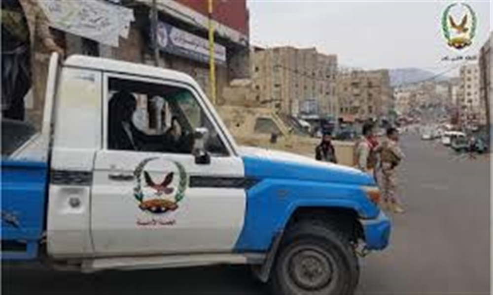 مصدر أمني : حملة أمنية تنجح في إطلاق 3 مواطنين اختطفتهم عصابة مسلحة بتعز