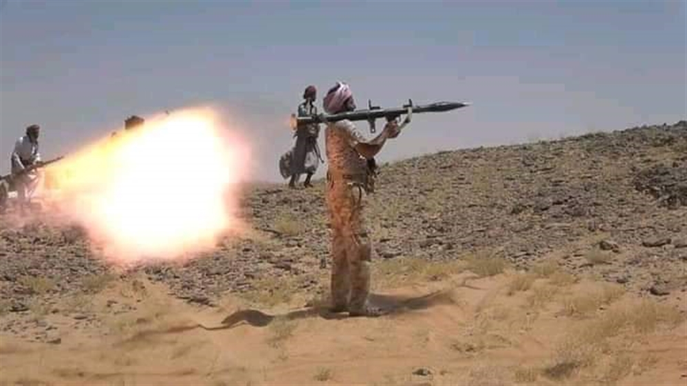 معارك عنيفة بين الجيش والحوثيين غربي مأرب