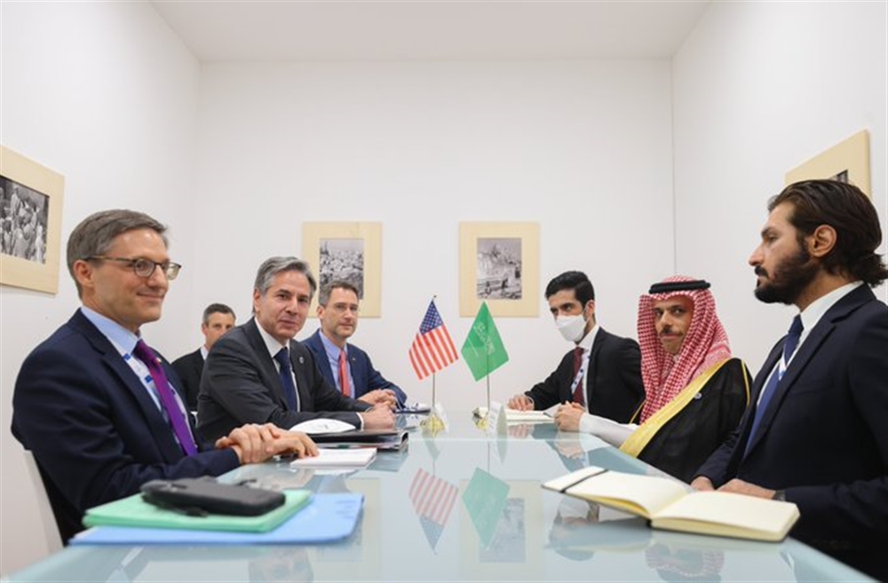 وزير الخارجية السعودي يقول إنه بحث سبل وقف تمويل إيران لمليشيا الحوثي