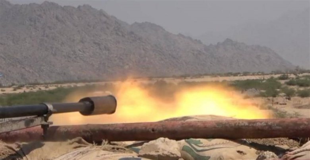 مصدر : هجوم حوثي عنيف بمختلف أنواع الاسلحة في الحديدة