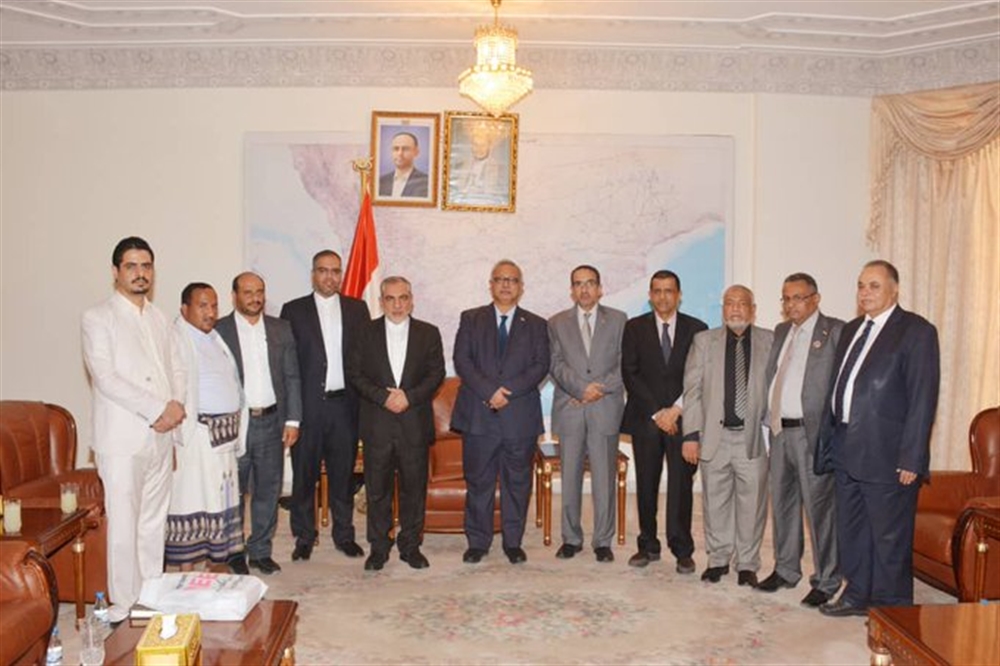 حسن أيرلو يلتقي رئيس حكومة الحوثي وعدد كبير من وزرائه