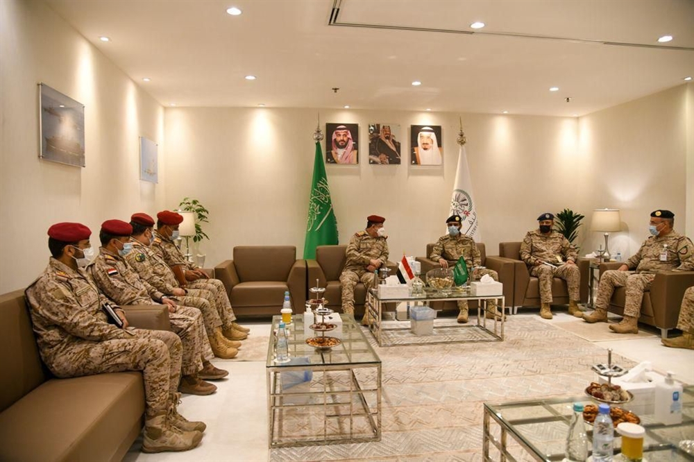 لقاء عسكري غير معروف التفاصيل بين اليمن والسعودية حول العمليات العسكرية