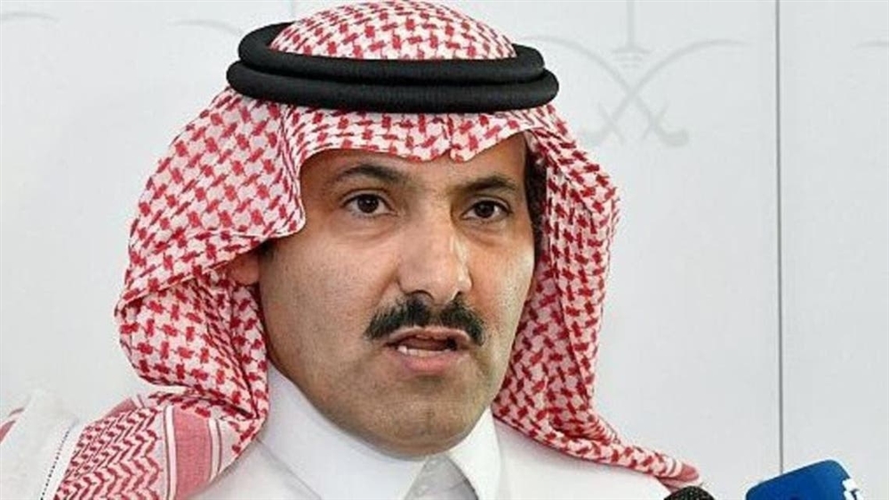 وزير سابق يتحدث عن محاولة "آل جابر" تسويق نفسه كحاكم فعلي لليمن وتنفيذه مشاريع "وهمية"