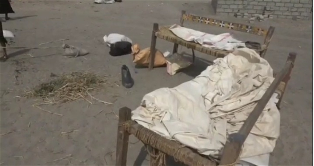 مليشيا الحوثي تهجر عشرات الأسر من قرية في الحديدة