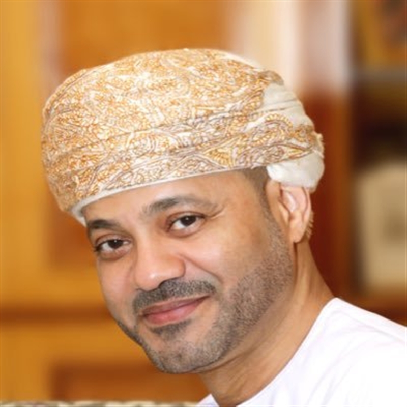 وزير الخارجية العماني: نحن على قاب قوسين من دفع العملية السياسية اليمنية.