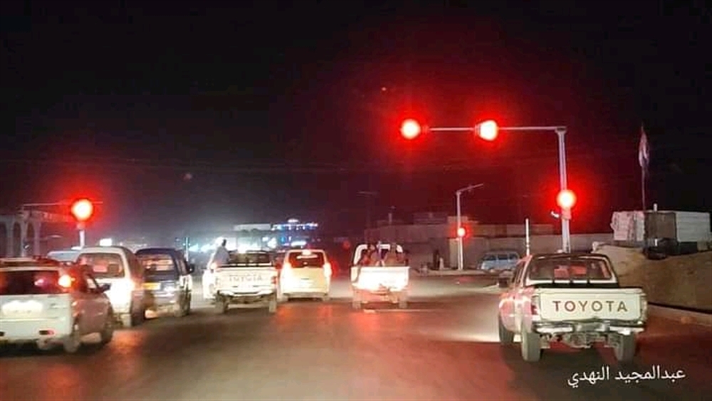 تركيب أول إشارة مرور في مأرب
