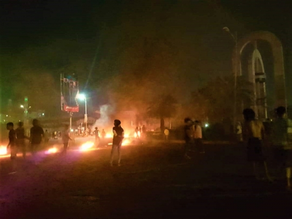 صيف ساخن يشعل الجنوب في وجه أدوات الإمارات .. الغضب الشعبي يتحدى الرصاص الحي