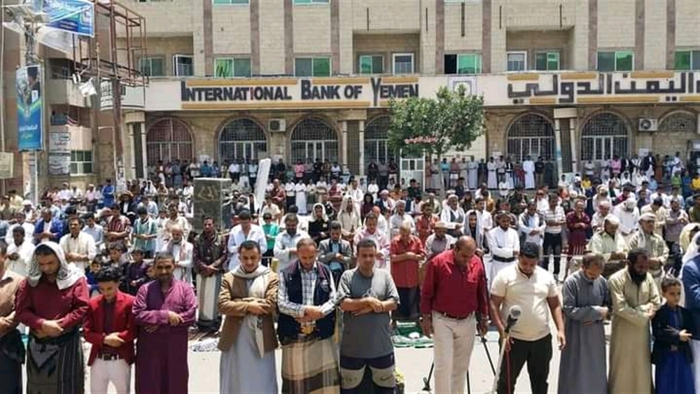الاحتجاجات في تعز تتواصل ضد السلطة المحلية