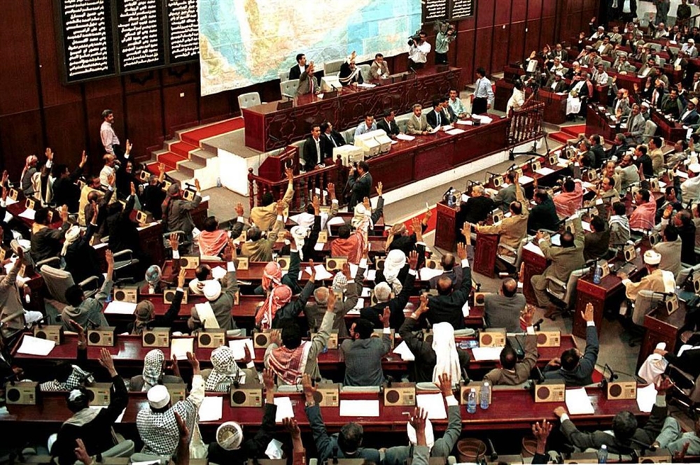 عضو في برلمان صنعاء يتحدث عن حقيقة "تأخر إعلانها كثيرا" ويؤكد : القادم أكثر سواداً