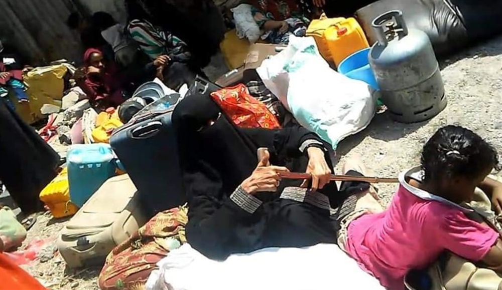 عدن.. الانتقالي يهجّر 200 أسرة من جبل "الفرس" ويحرق منازل أخرى... تفاصيل