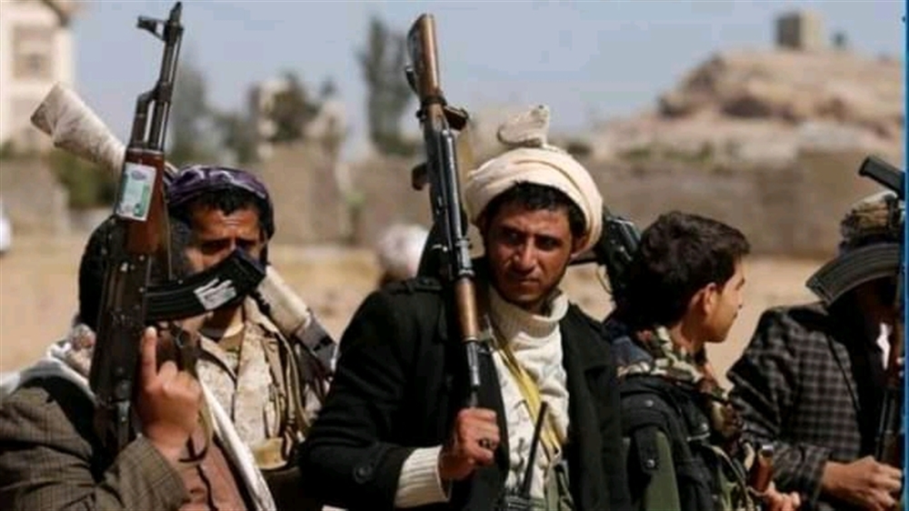 إب: مسلحون حوثيون يستولون على منزل مواطن له أخ إصلاحي
