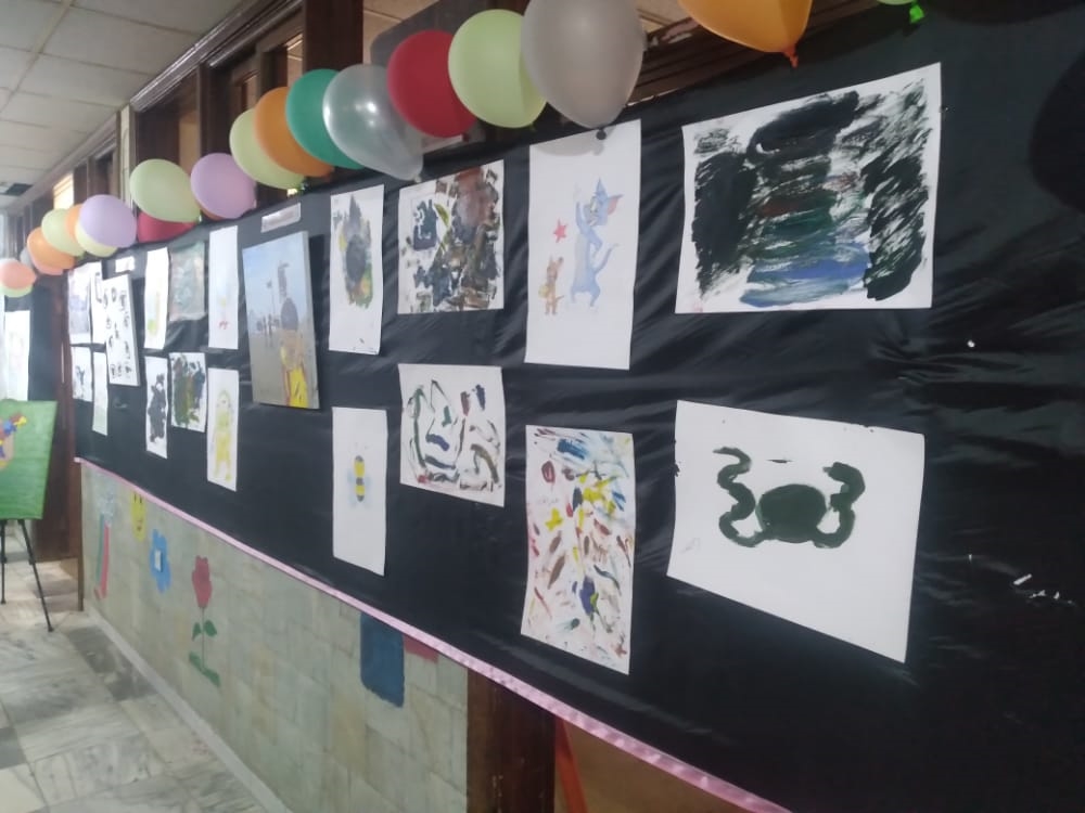 المعرض الفني الأول لأطفال التوحد في مدينة تعز