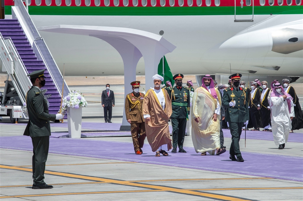 ولي العهد السعودي يزور سلطنة عمان والملف اليمني ضمن ملفات المباحثات