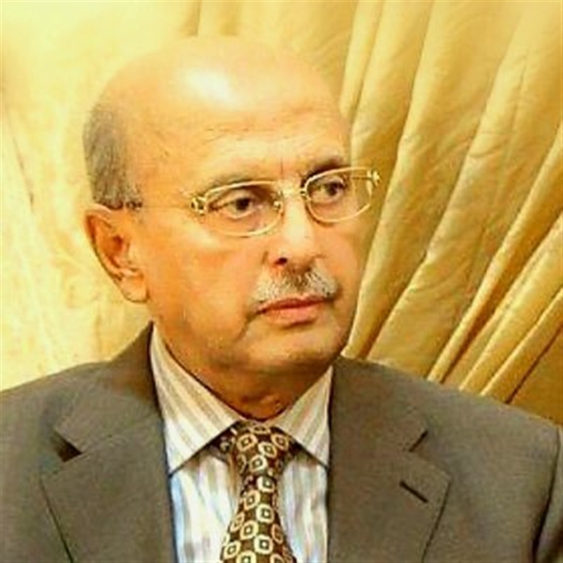 مسقط..قيادي مؤتمري موال للحوثيين: المبعوث الجديد يعد مبادرة جديدة