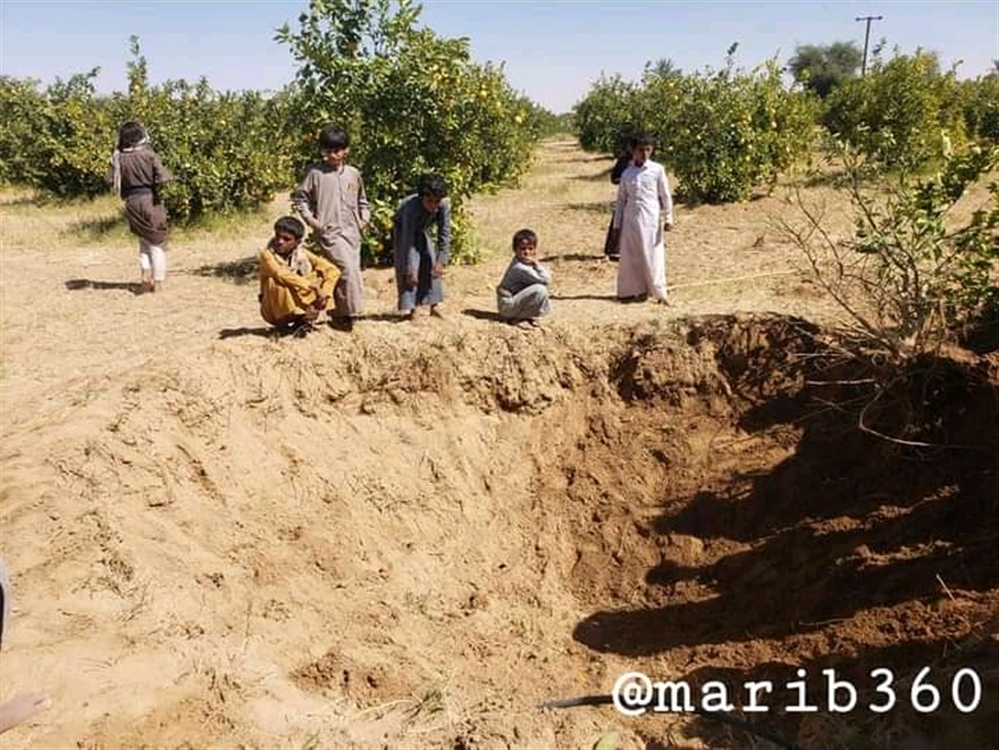 قصف صاروخي حوثي باليستي على قرية الحضن بمأرب