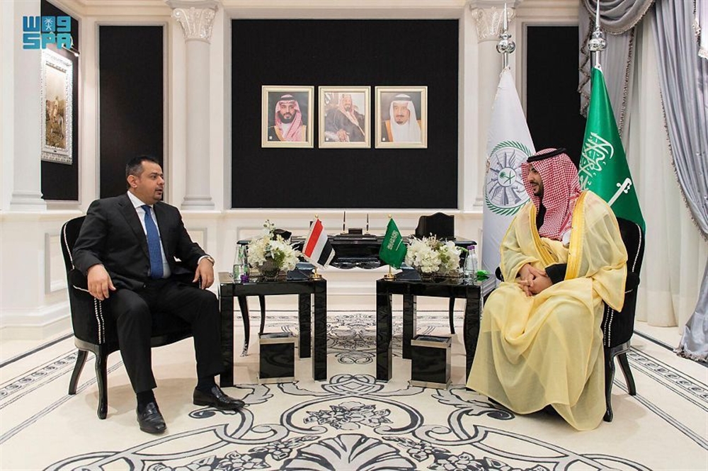 وزير الدفاع السعودي يلتقي رئيس الحكومة