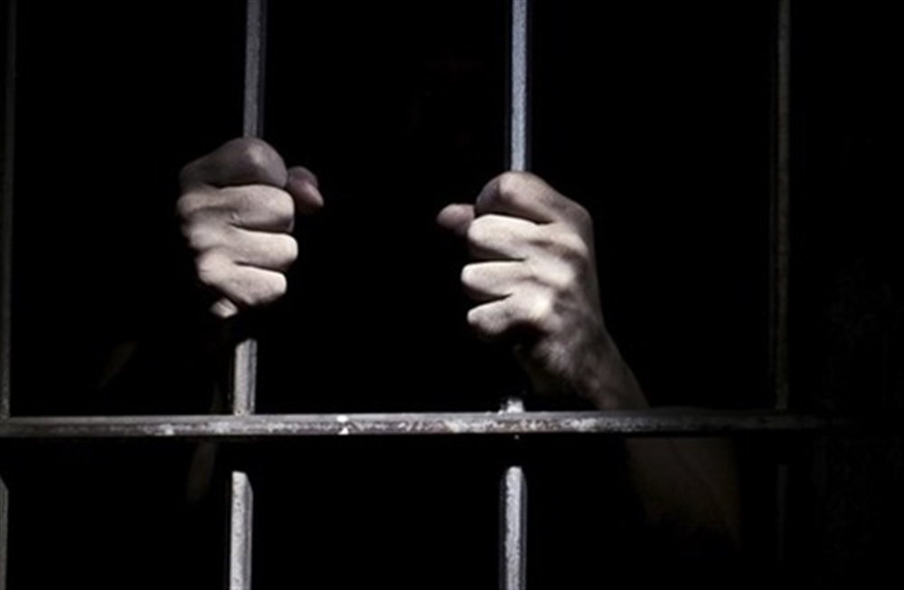 ذي إنترسبت : محامية يمنية تفضح فضائع السجون السرية الإماراتية باليمن