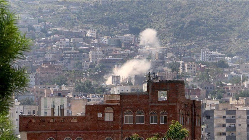 إصابة امرأة بقصف للحوثيين في تعز
