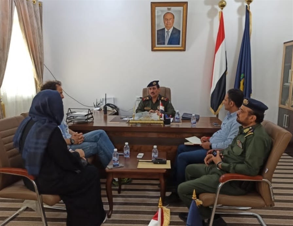 وزير الداخلية يصف اختطاف موظفيَن في أطباء بلا حدود بـ"الارهابي" ويؤكد : العمل جارٍ لتحريرهما
