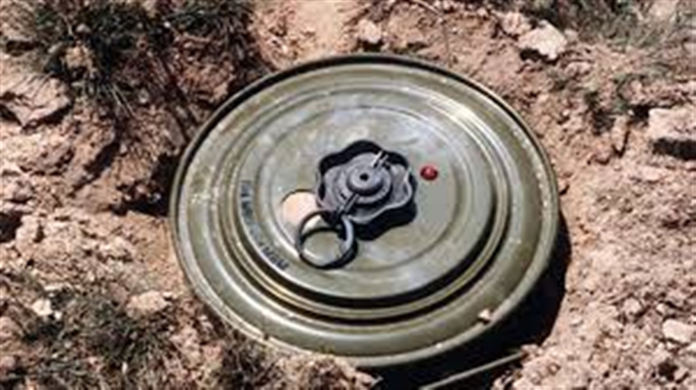 الحديدة.. إصابة طفلة ووالديها بانفجار لغم حوثي