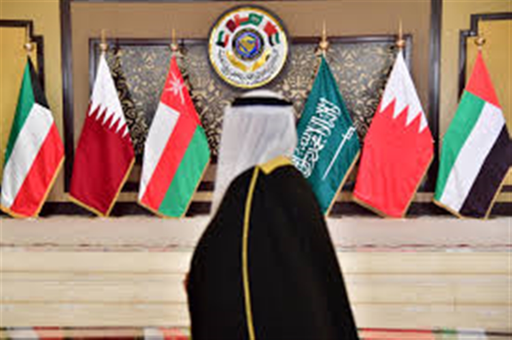 مسؤول خليجي يكشف آلية ومحاور المشاورات اليمنية المرتقبة
