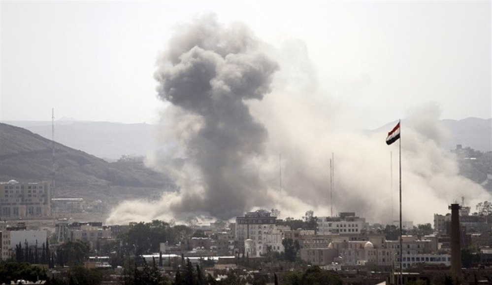 الحوثيون: مقتل وإصابة 12 شخصا بغارتين للتحالف في صنعاء