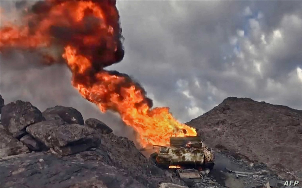 الحوثيون يدفعون بتعزيزات كبيرة ويهاجمون مأرب