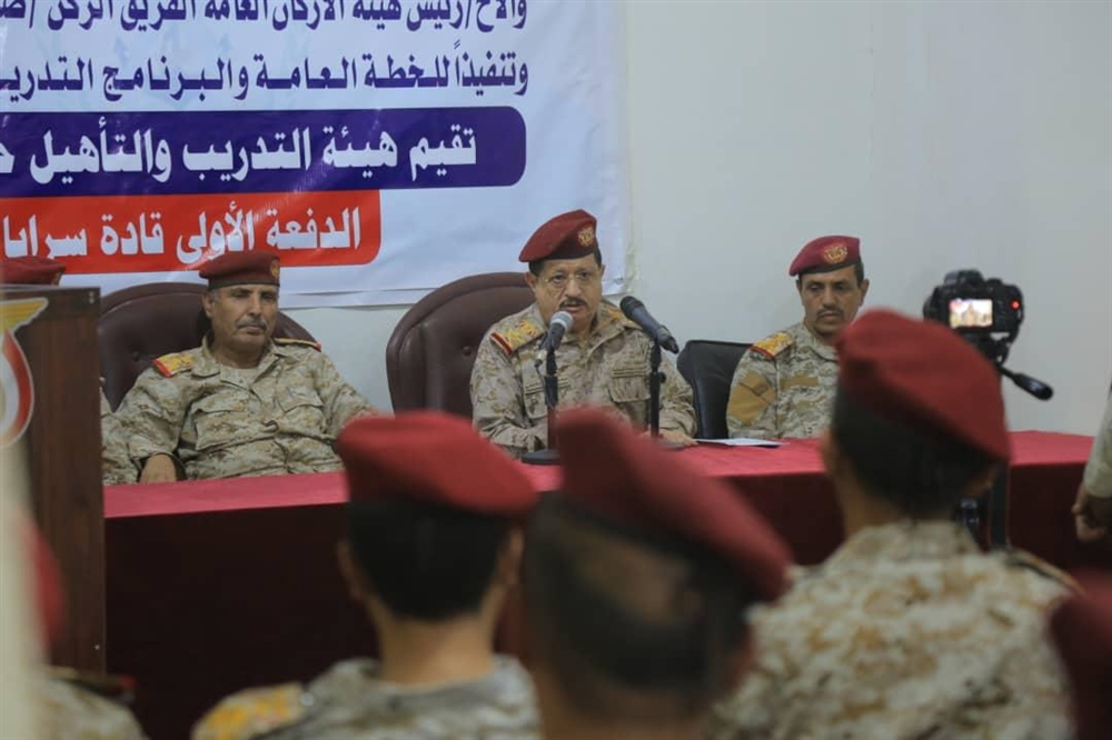وزير الدفاع: رأس الإرهاب في طهران مستمر بإرسال الأسلحة