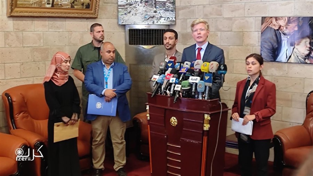 المبعوث الأممي يغادر صنعاء ويتحدث عن توافق لفتح الطرقات في تعز