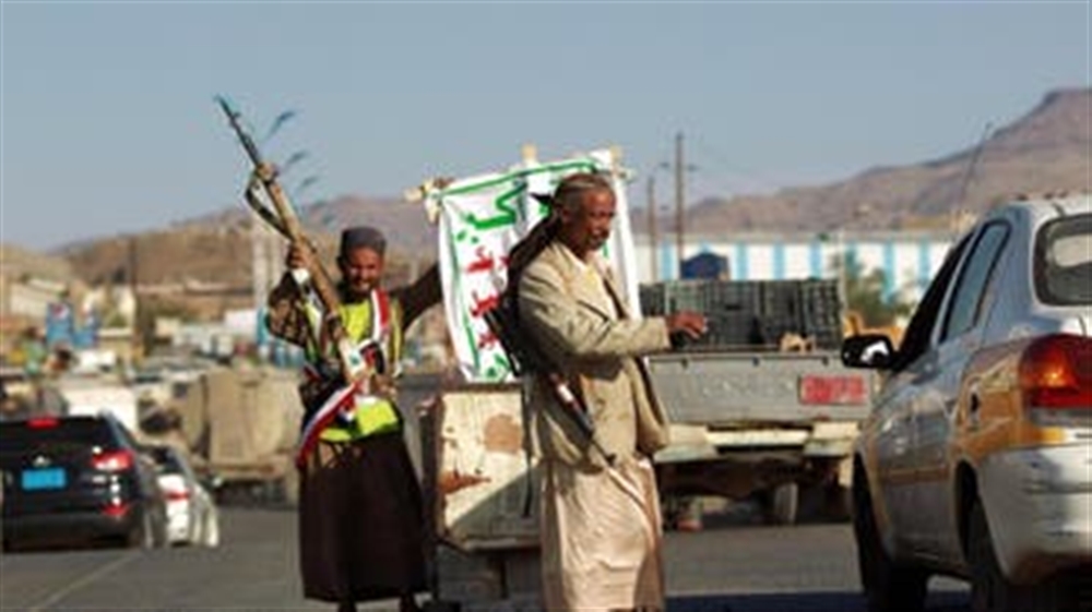 استمرار حملة الاعتقالات الحوثية بحق شباب شاركوا في تشييع الناشط "المكحل"