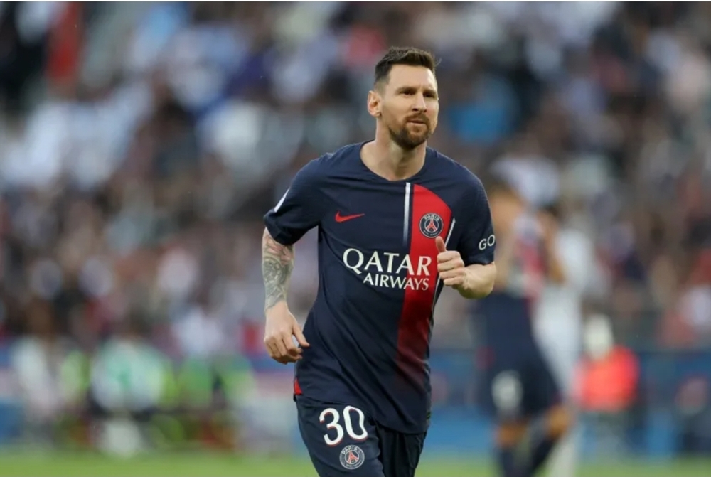 تقارير : "ميسي" يقترب من الهلال السعودي مقابل راتب خيالي وهذا موعد إعلان الصفقة