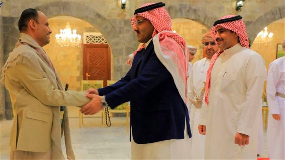 وصفها بصفقة العمر للحوثيين.. وزير سابق يحذر من ترتيبات تجري بين الرياض وصنعاء
