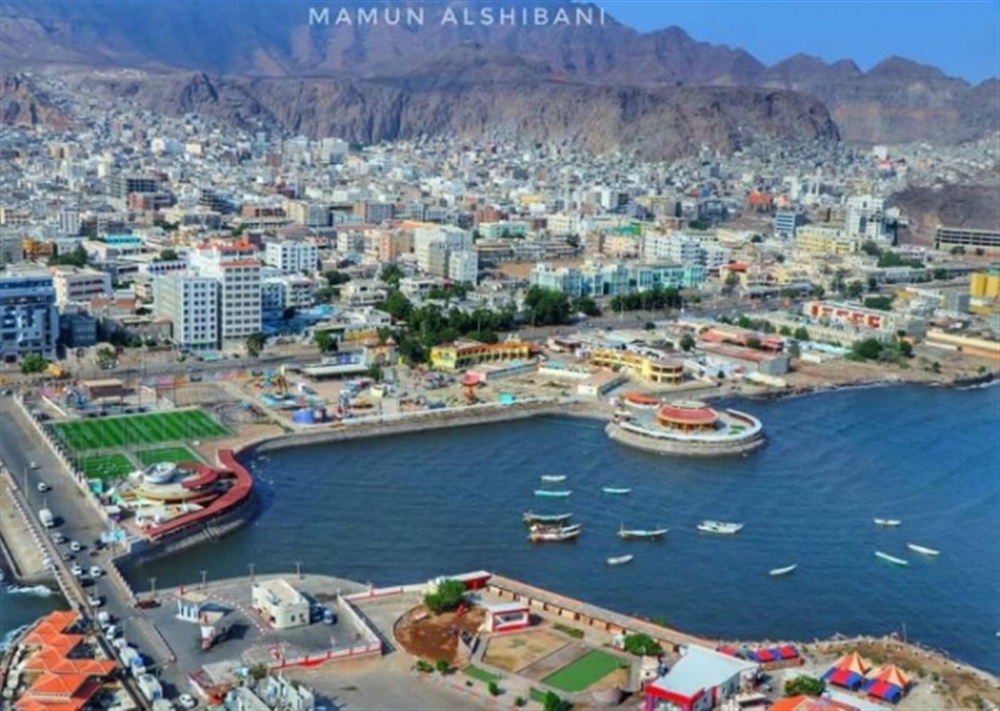 رئيس الوزراء يعلن عن حلول إسعافية لتوفير وقود كهرباء عدن