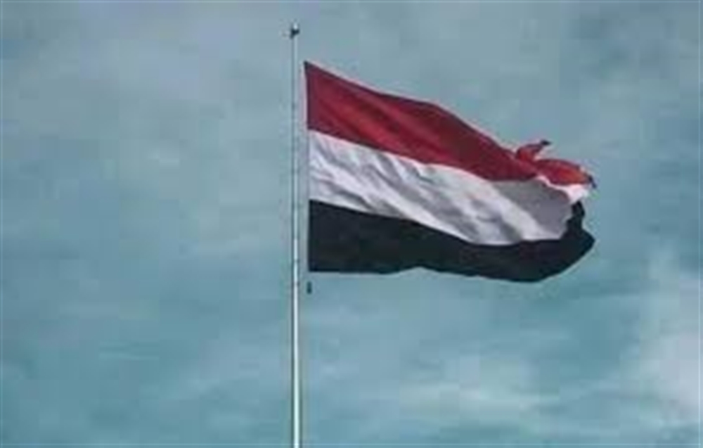 اليمن يطالب الإدارة الأمريكية بإعادة النظر بقرار تقييد دخول اليمنيين إلى أراضيها
