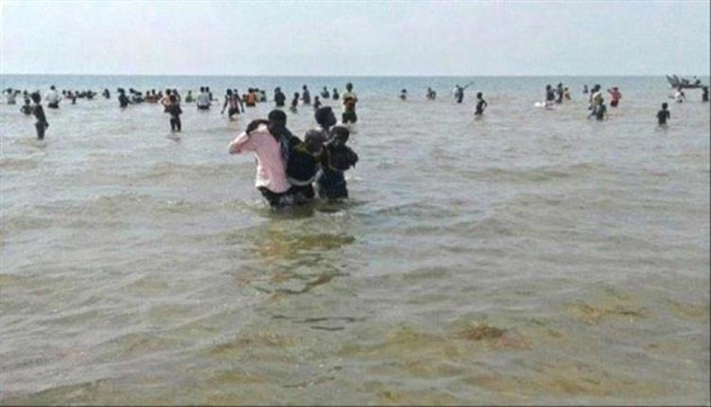 ضبط قارب يقل 150 مهاجرًا أفريقيًا غير شرعي قبالة سواحل شبوة