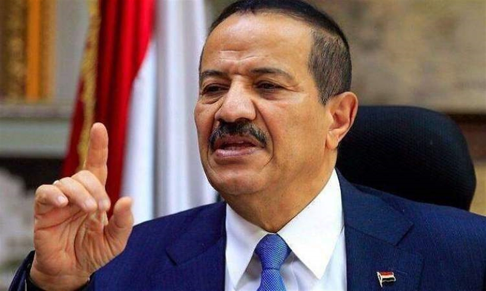 عدن.. الإفراج عن وزير خارجية مليسيا الحوثي السابق هشام شرف بعد أيام من احتجازه