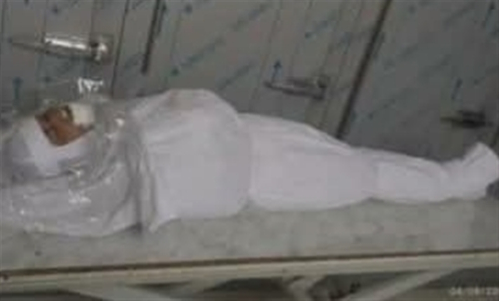 قناص حوثي يقتل مواطنا أثناء صلاة الفجر في تعز