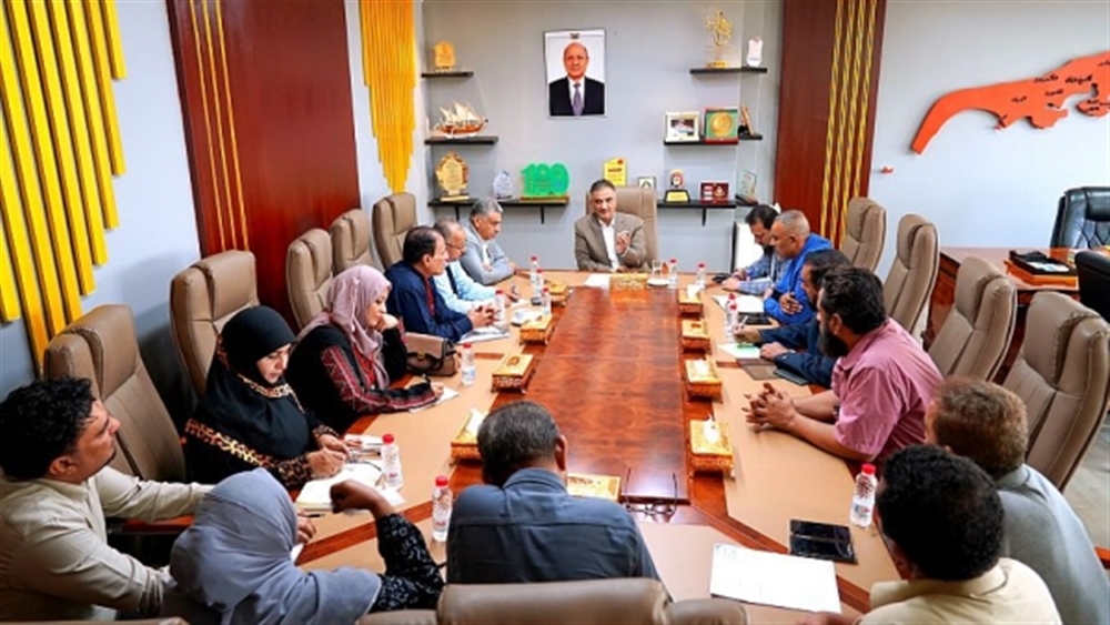 عدن...السلطة المحلية ترفع الحافز الشهري للمعلمين بدءًا من نهاية أغسطس