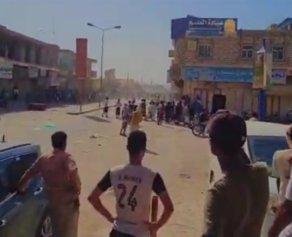 إصابة محتجين في تريم خلال تفريق اعتصام بالقوة ونائب رئيس البرلمان يطالب بوقف القمع