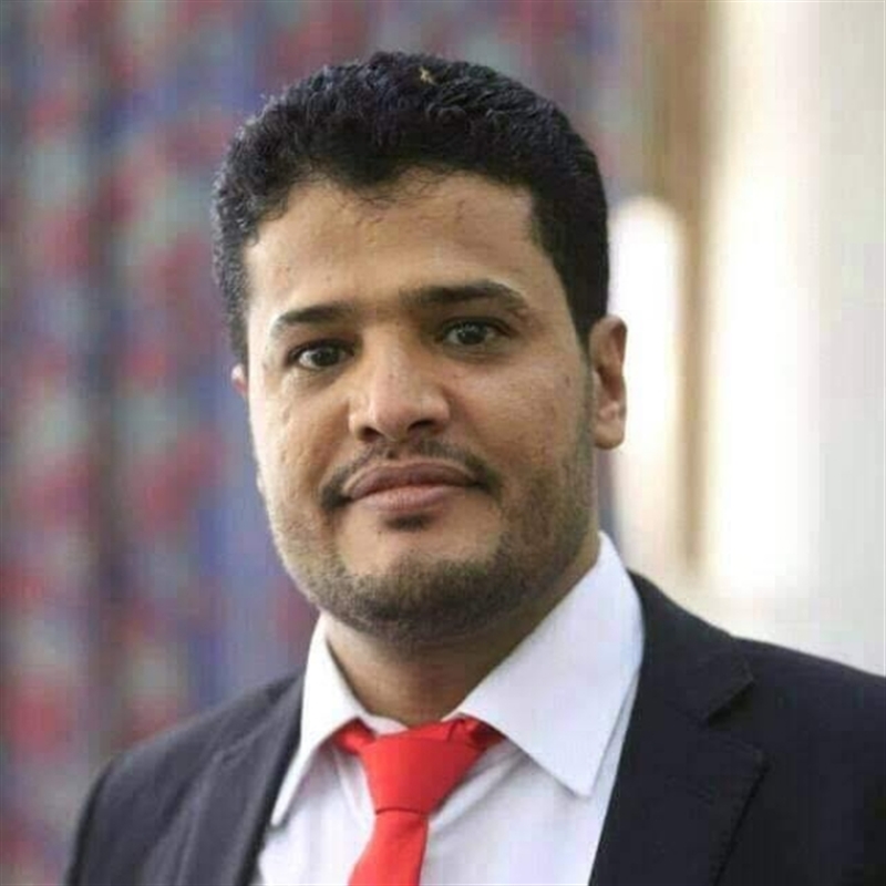 نقابة الصحفيين ومنظمات حقوقية تدين اعتقال الصحفي حمود هزاع وتطالب بالكشف عن مصيره