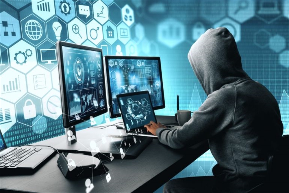 مجموعة هاكرز تعلن اختراق أنظمة موانئ البحر الأحمر الخاضعة للحوثيين والحصول على بيانات حساسة