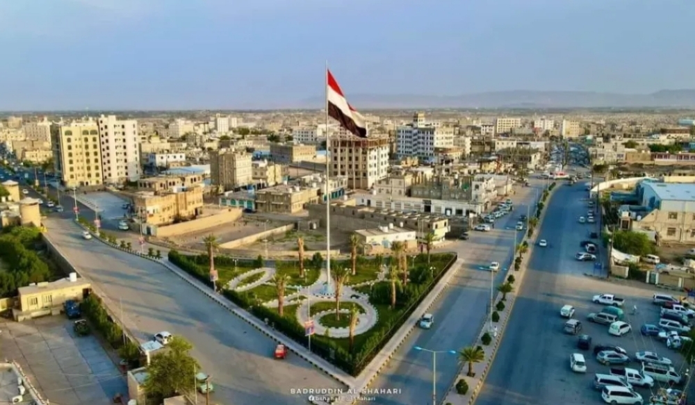 السلطة المحلية بمارب توجه برفع الجاهزية لمواجهة مخاطر السيول