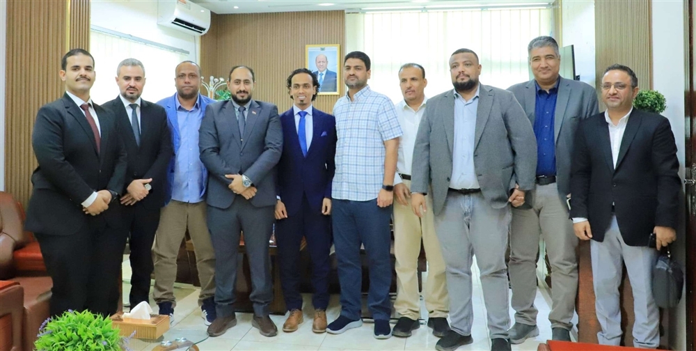 مرصد حقوقي يدين اقتحام مكتب نائب وزير الإعلام في عدن