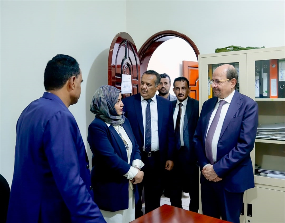 الزنداني يوجه بإعداد ملفات قانونية لملاحقة مرتكبي جرائم الحوثيين