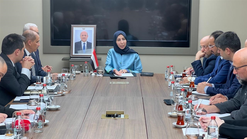 وزيرة الخارجية تبحث في إسطنبول التصعيد الحوثي وتعزيز التعاون الإنساني مع تركيا