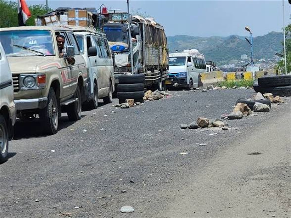 حصار الحوثيين لتعز يهدد حياة 1,456 مريضًا وطفلًا في المرافق الصحية