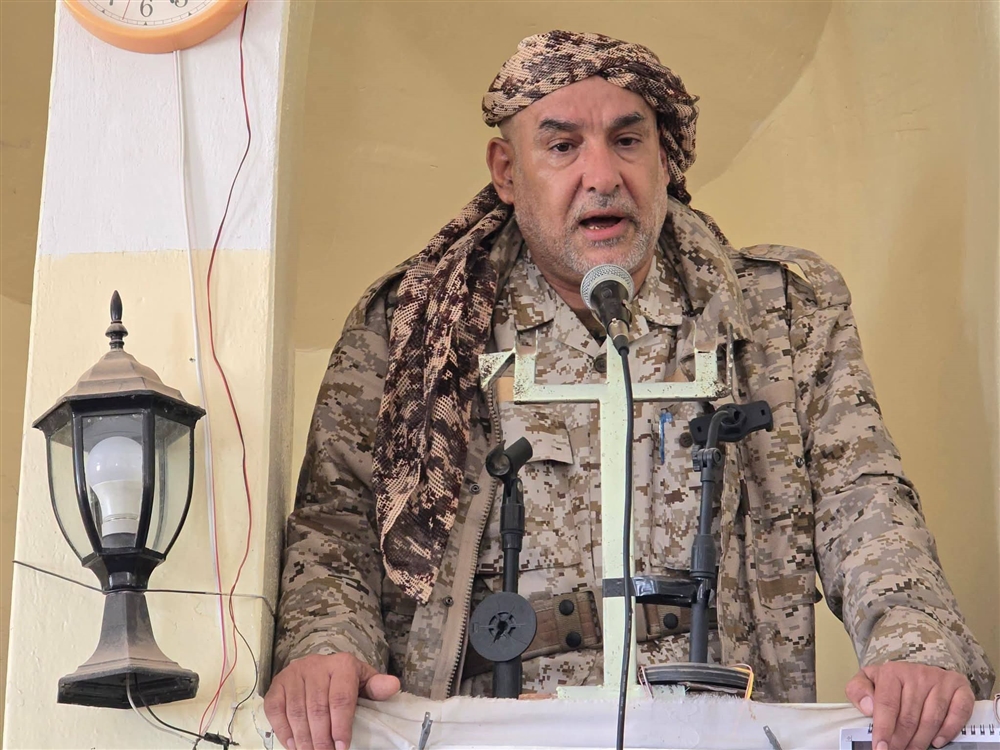 خطب الجمعة في مساجد جبل صبر بتعز تعزز معنويات المقاتلين في معركة دحر الحوثيين