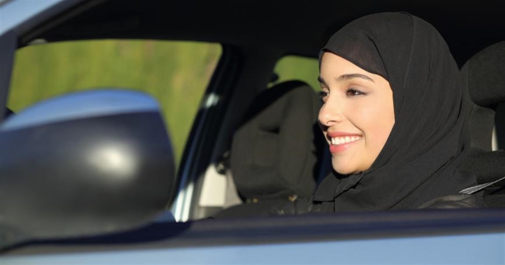 «ذا نيويوركر»: ماذا تعني قيادة المرأة بالنسبة إلى السعودية والعالم؟
