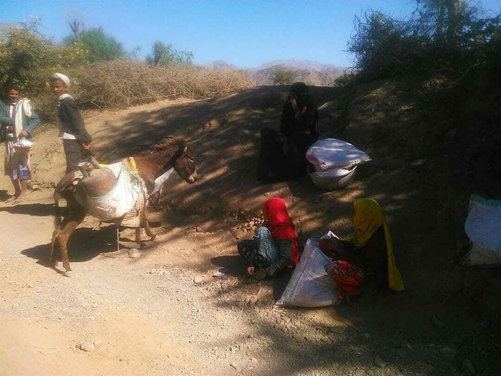 مليشيا الحوثي تهجر 300 أسرة من منطقة الحيمة شرقي تعز